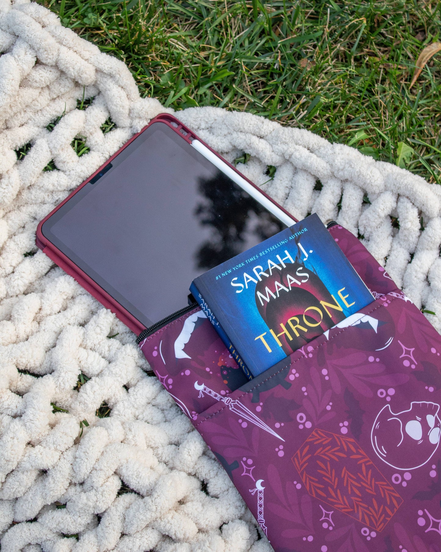 Book / Tablet Sleeve | Maroon Magic