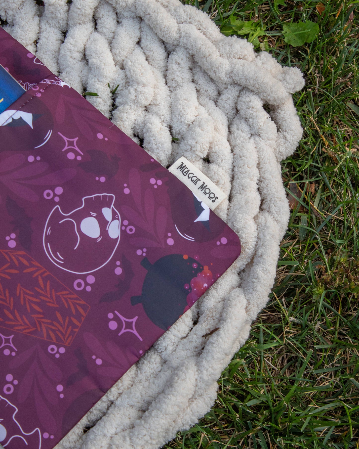 Book / Tablet Sleeve | Maroon Magic